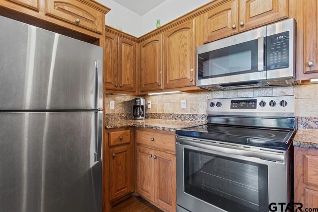 14223 LONE PINE DR, Brownsboro, TX 75756