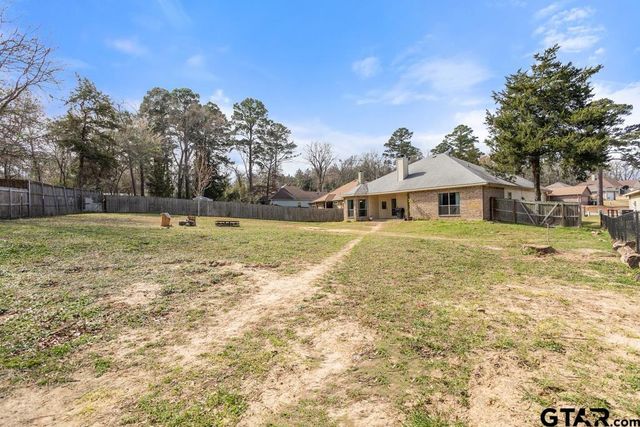 14223 LONE PINE DR, Brownsboro, TX 75756