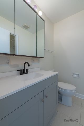 102 N Waterford Drive, Schaumburg, IL 60194