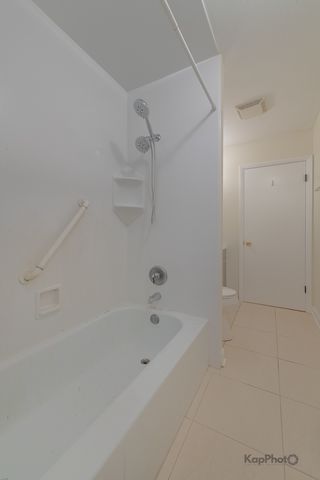 102 N Waterford Drive, Schaumburg, IL 60194