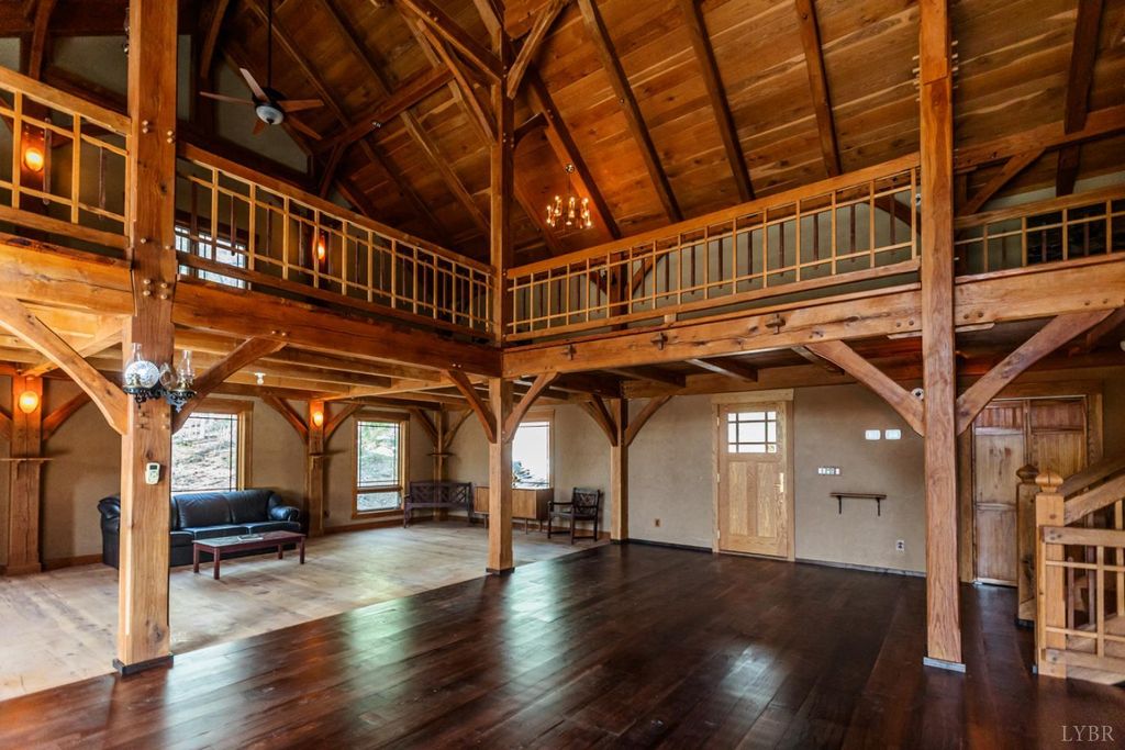 Image 11 of property listing at 278 Salt Lick Lane, Appomattox, VA 24522