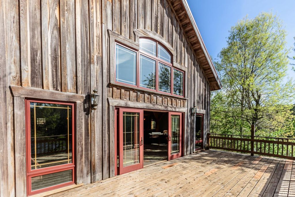 Image 17 of property listing at 278 Salt Lick Lane, Appomattox, VA 24522