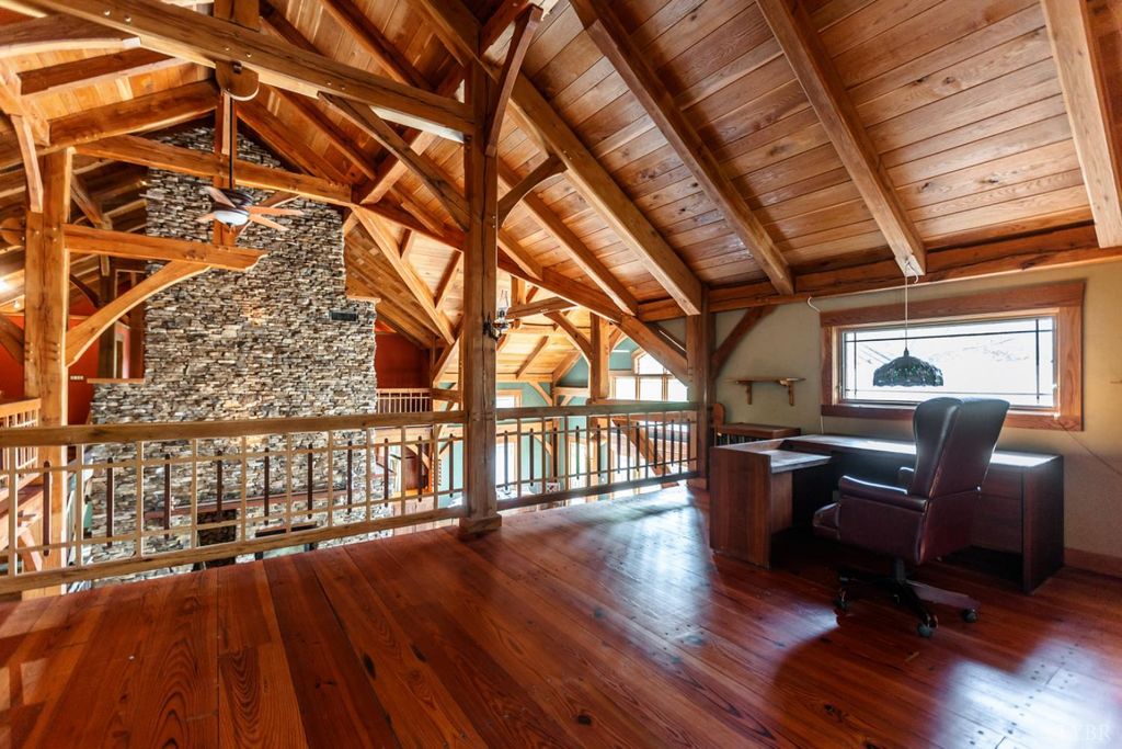 Image 40 of property listing at 278 Salt Lick Lane, Appomattox, VA 24522