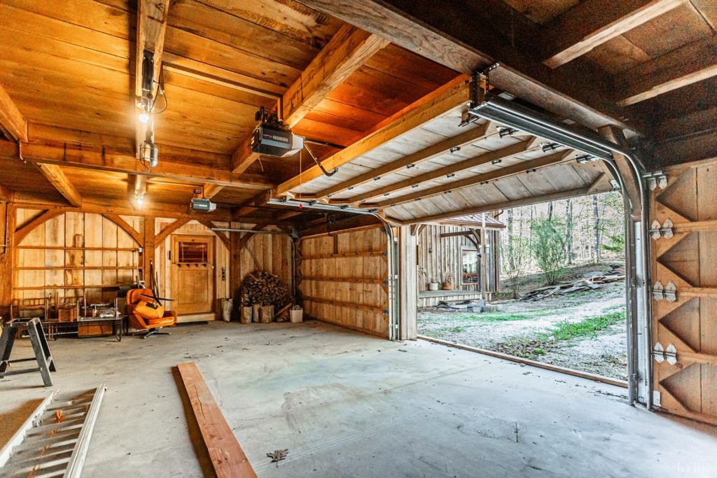 Image 59 of property listing at 278 Salt Lick Lane, Appomattox, VA 24522