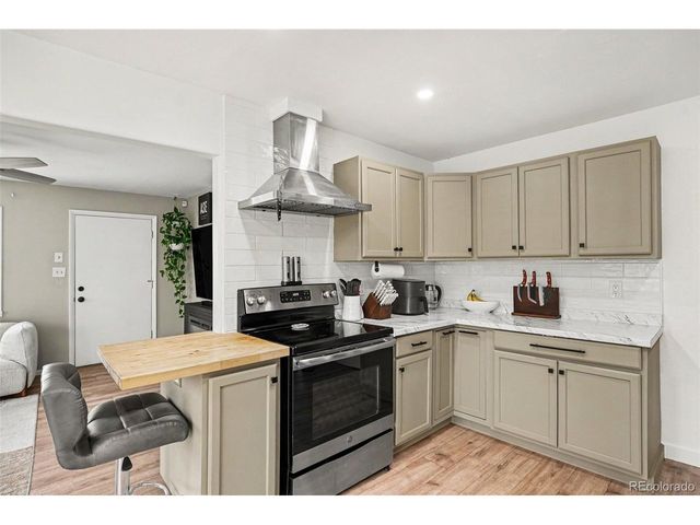 8020 Grove St, Westminster, CO 80031