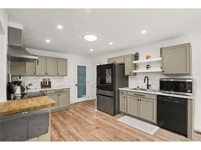 8020 Grove St, Westminster, CO 80031