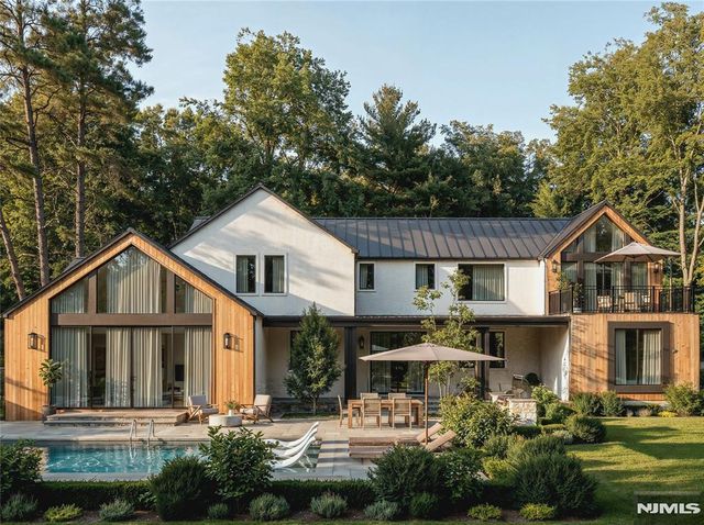 44 Pine, Demarest, NJ 07627
