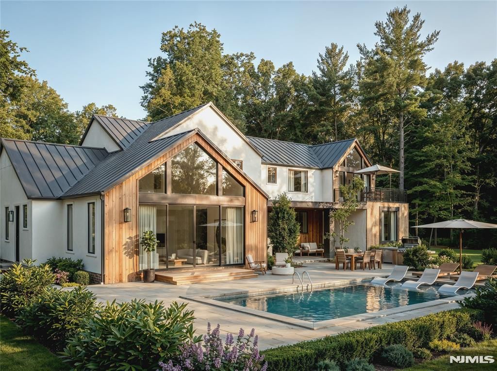 44 Pine, Demarest, NJ 07627