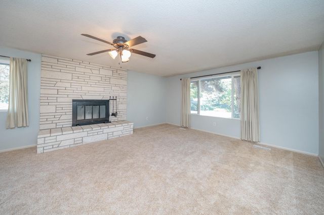 6018 S Stone St, Spokane, WA 99223