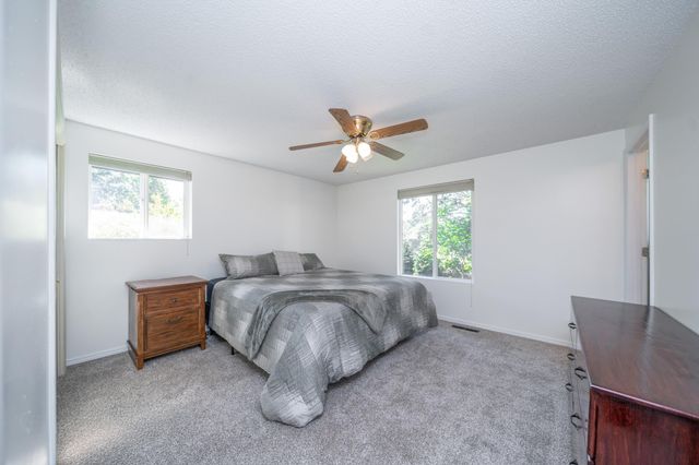 6018 S Stone St, Spokane, WA 99223