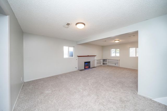 6018 S Stone St, Spokane, WA 99223