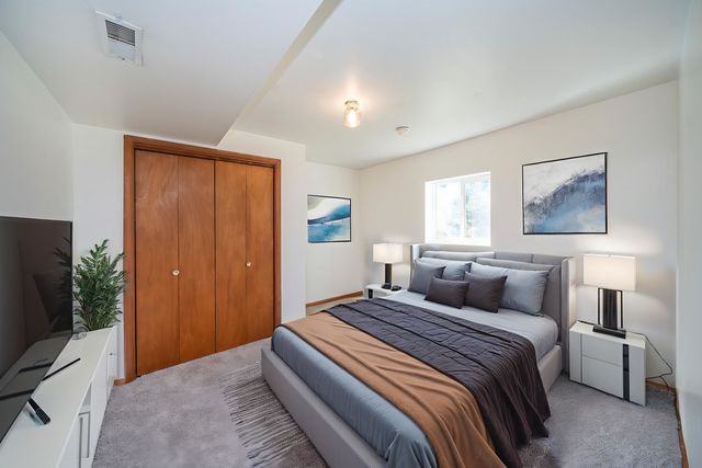 6018 S Stone St, Spokane, WA 99223