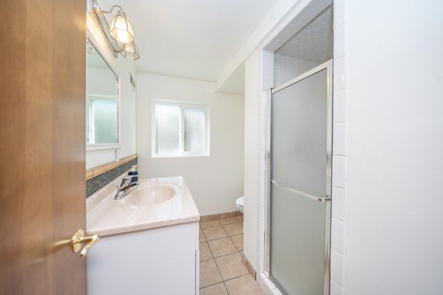 6018 S Stone St, Spokane, WA 99223