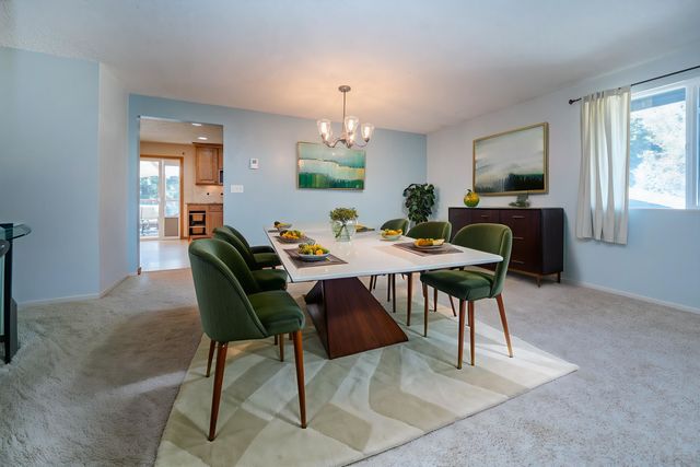 6018 S Stone St, Spokane, WA 99223