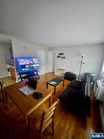 320 Elm Avenue A, Bogota, NJ 07603