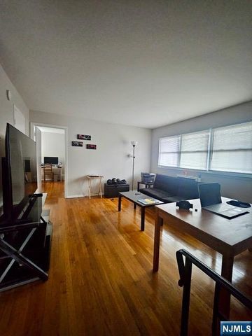 320 Elm Avenue A, Bogota, NJ 07603