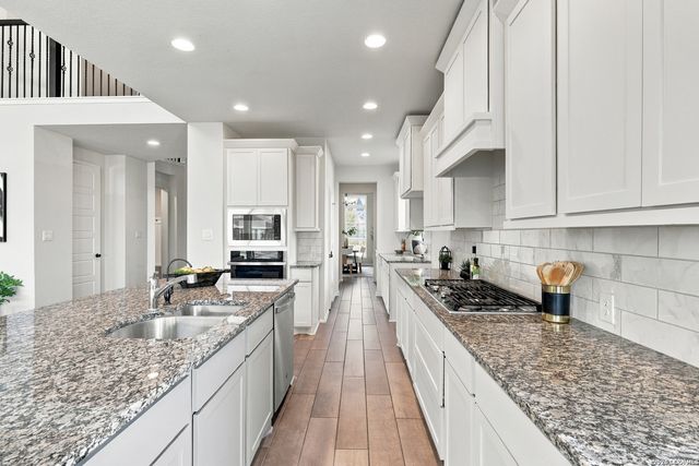 8654 Infinity Ave, San Antonio, TX 78254
