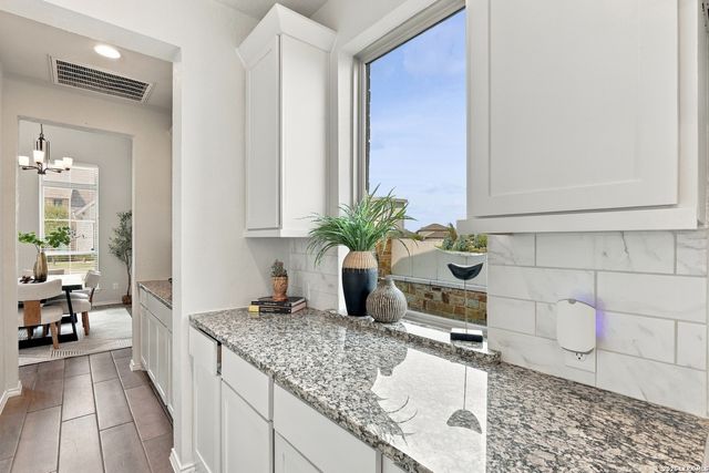 8654 Infinity Ave, San Antonio, TX 78254