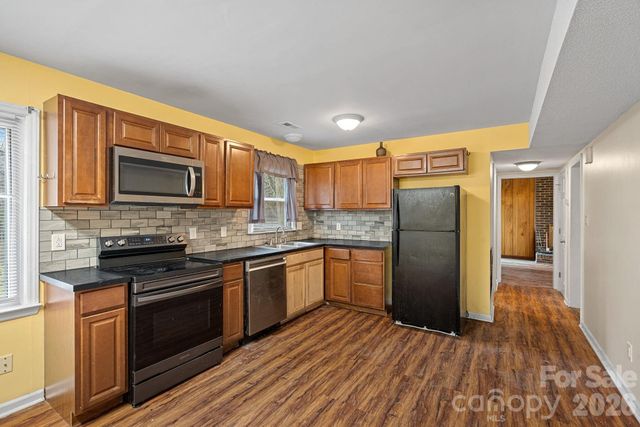 10941 Flat Iron Road, Charlotte, NC 28226