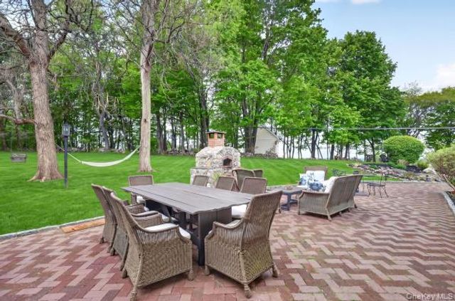 9 Hickory Ridge Road, Brewster, NY 10509