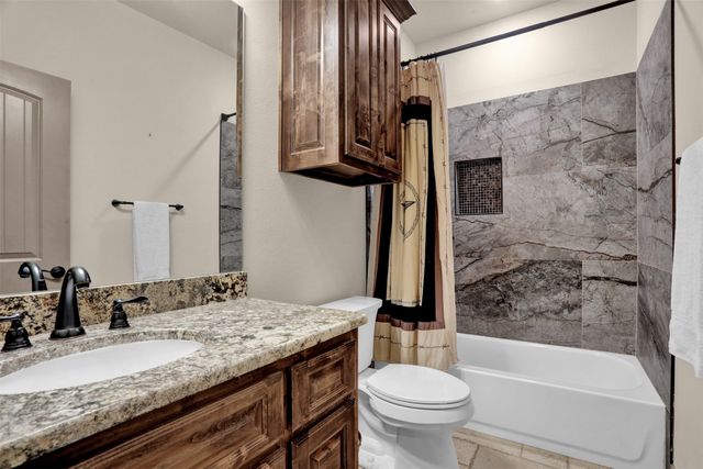 231 Orduna Street, Trenton, TX 75490