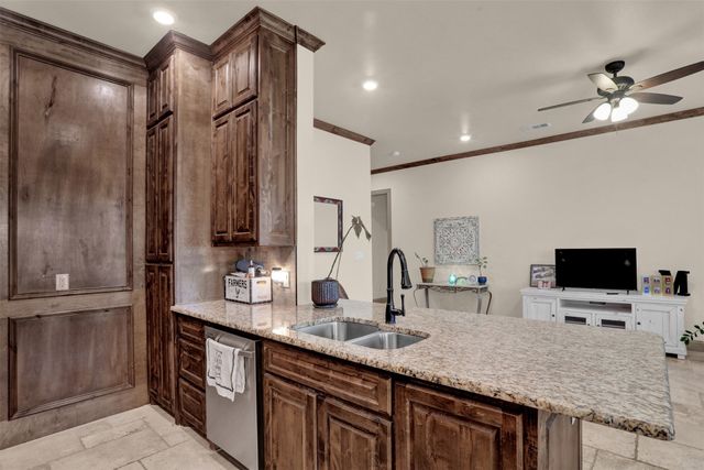 231 Orduna Street, Trenton, TX 75490