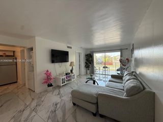 15241 SW 80th Street 207, Miami, FL 33193