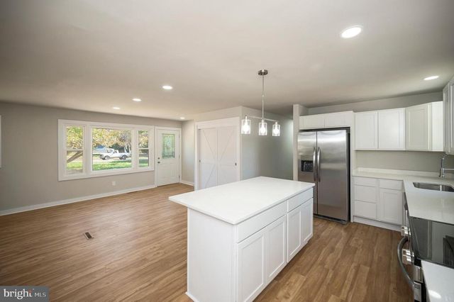 12008 ANDORA DR, Fredericksburg, VA 22407