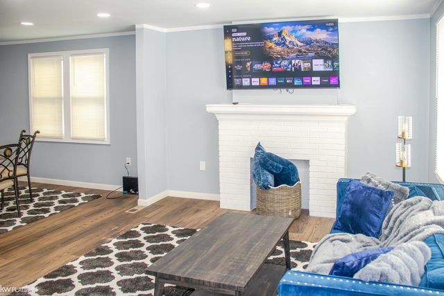 11835 Sanford Street, Detroit, MI 48205