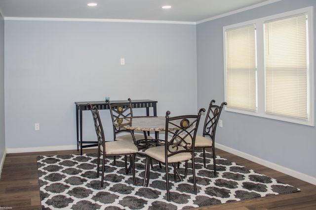 11835 Sanford Street, Detroit, MI 48205