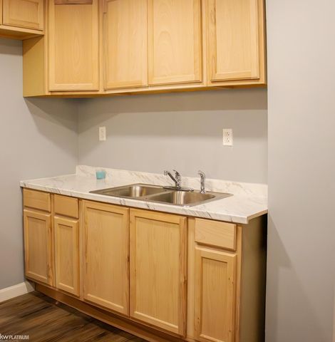 11835 Sanford Street, Detroit, MI 48205