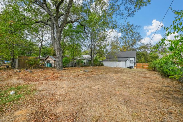 708 W Day Street, Denison, TX 75020