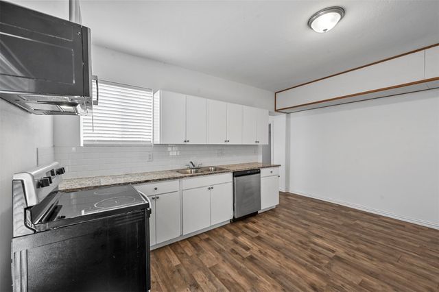 708 W Day Street, Denison, TX 75020