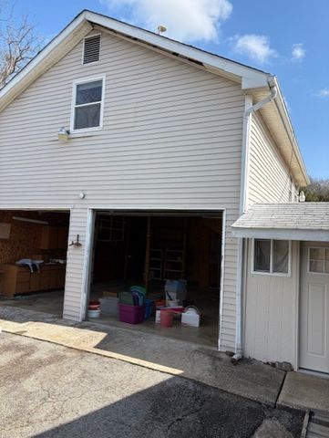 634 N Cato Springs Road, Fayetteville, AR 72701