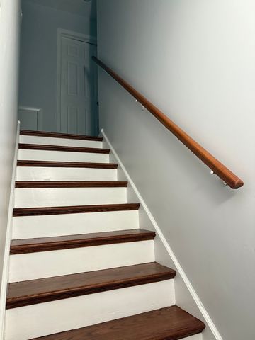 9850 Garden Court, Schiller Park, IL 60176