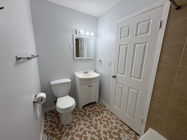 9850 Garden Court, Schiller Park, IL 60176