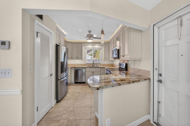 6 Garden Street E 108p, Tequesta, FL 33469