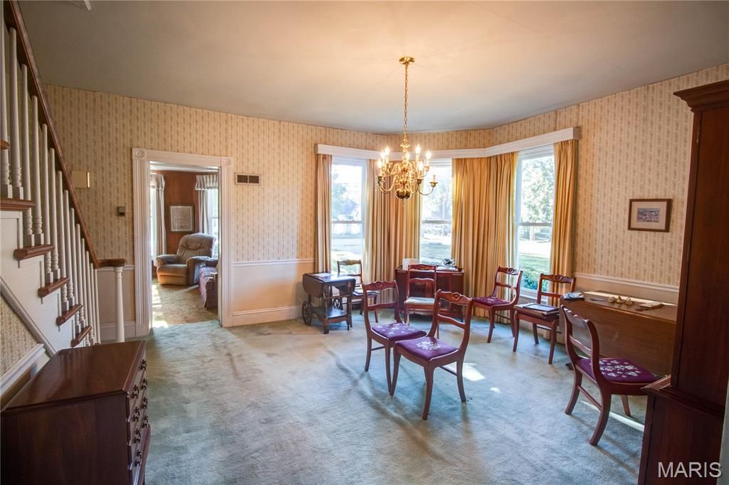 Image 14 of property listing at 2308 Brown Street, Alton, IL 62002
