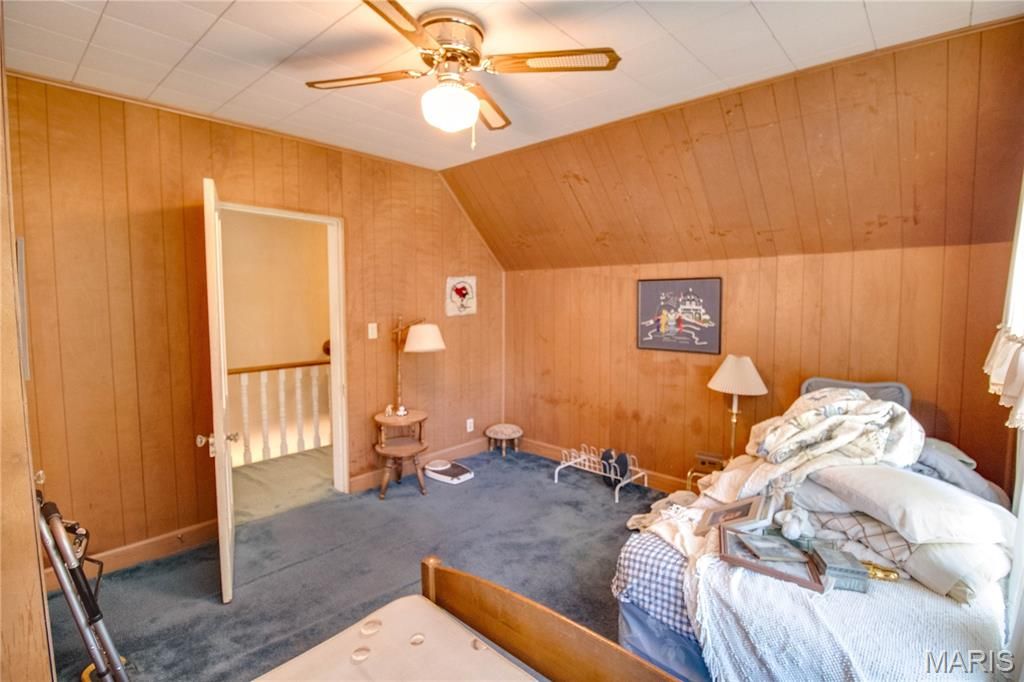 Image 35 of property listing at 2308 Brown Street, Alton, IL 62002
