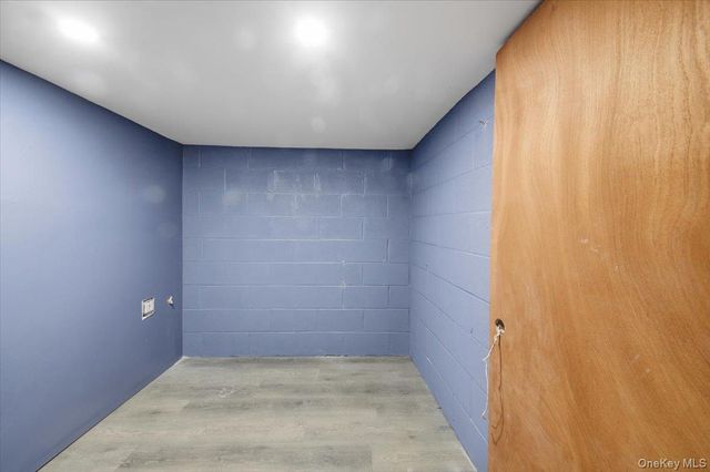 25 N Terrace Avenue, Mount Vernon, NY 10550