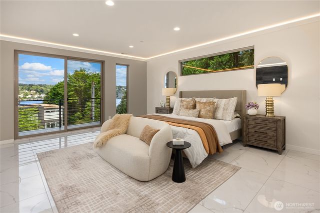 6821 96th Avenue SE, Mercer Island, WA 98040