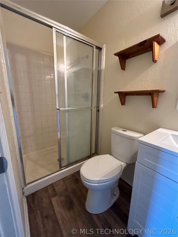2707 S Oak Place, Broken Arrow, OK 74012