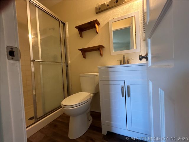 2707 S Oak Place, Broken Arrow, OK 74012