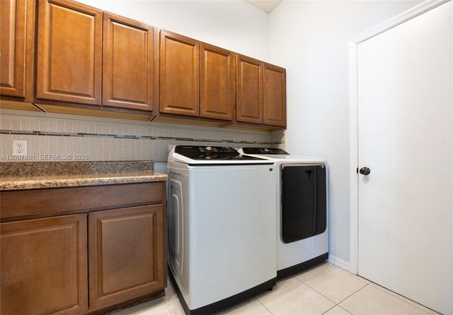 2033 SW Beekman St 2033, Port St. Lucie, FL 34953
