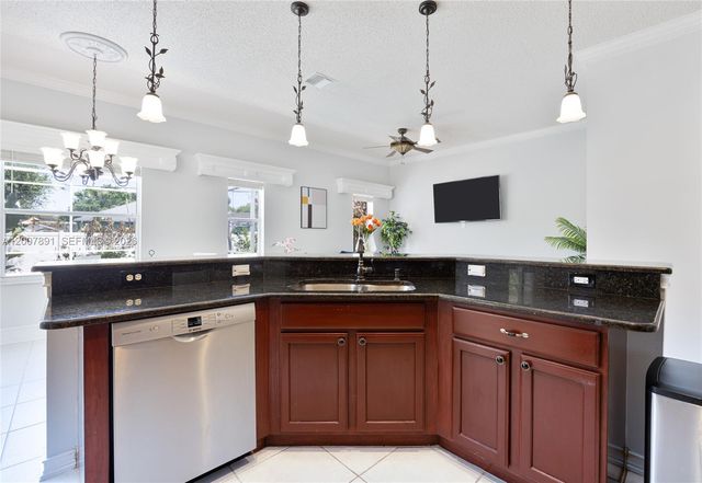 2033 SW Beekman St 2033, Port St. Lucie, FL 34953