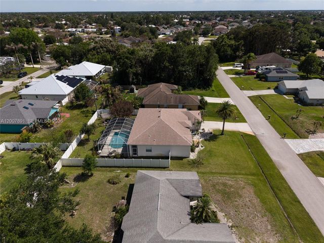 2033 SW Beekman St 2033, Port St. Lucie, FL 34953