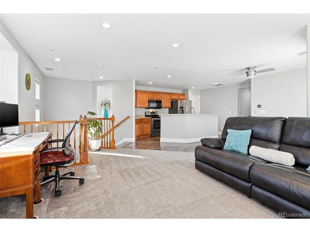 11855 Oak Hill Way A, Commerce City, CO 80640