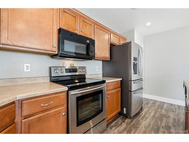 11855 Oak Hill Way A, Commerce City, CO 80640