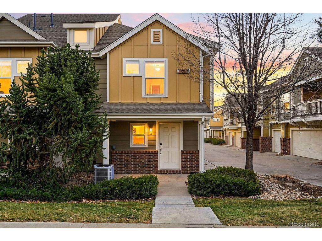 11855 Oak Hill Way A, Commerce City, CO 80640