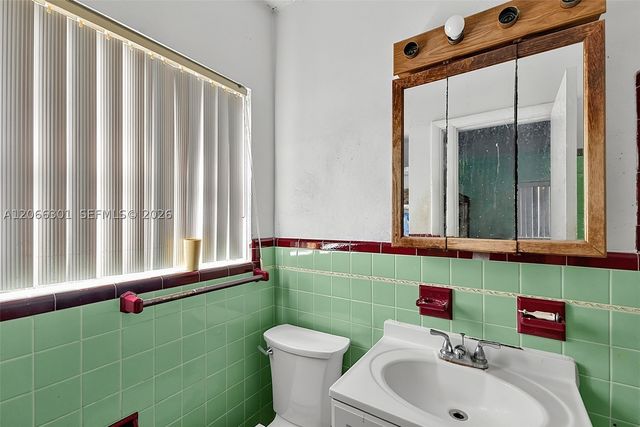 1200 NE 131st St, North Miami, FL 33161
